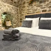 La mina's house, hotel u gradu Simi