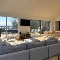 Chalet L'Estuaire, River View, Spa, ξενοδοχείο σε Saint-Joseph-de-la-Rive