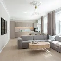 Modern 4 room apartment Ålesund center，奧勒松的飯店