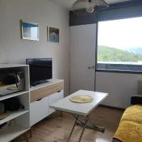 La Calme - Appartement - Egat - Font-Romeu, hotel v destinácii Égat