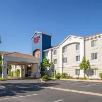 Hampton Inn & Suites Redding, khách sạn ở Redding