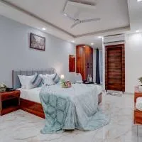Restin Hotel - Spectrum Mall Road - Sector 101, hotel en Noida