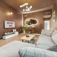 Free housekeeping visits during your stay - StayShort - 1 Bedroom in Al Garhoud Perfect for 2: Dubai, Dubai Uluslararası Havaalanı yakınında bir otel