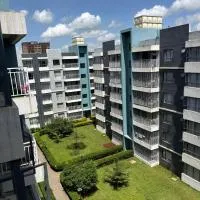 Doozy luxe Indesign Makumbi Park Block H house No H5-5, hotel i Nairobi