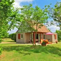Chalet Le Tilleul, מלון בSalignac Eyvigues