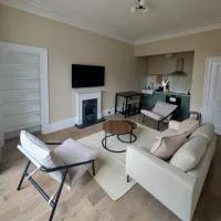 Modern Flat - Main St, Campbeltown, hotel v destinaci Campbeltown