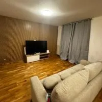 Chambre meublée indépendante 15 min Paris Gare nord: Bondy şehrinde bir otel