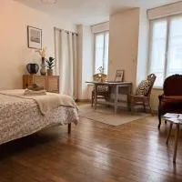 Idéal couple & pro centre calme, wifi, proche gare, hotel u gradu Lamballe