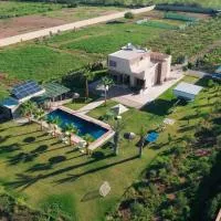 Peaceful Family Villa on a Farm with Private Pool and Stunning Mountain Views, hotel a Agadir