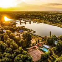 Tisza Garden Park, hotel di Tiszalök