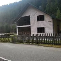 Бокораш біля Тереблі, hotel u gradu 'Sinevir'