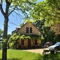 Marcart, sur le sentier du Miosson Saint Benoit, hotel u gradu 'Saint-Benoît'