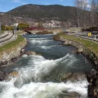 Entre els pirineus, hotel em La Seu d'Urgell