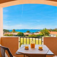 Baja Sardinia Sea View And Pool B, Hotel in Baja Sardinia