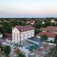 Villa Oliver Abádszalók, hotel a Abádszalók