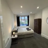 Newly refurbished One Bedroom Flat In Addlestone, hotel Addlestone-ban