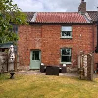 Herberts Cottage, хотел в Wormegay