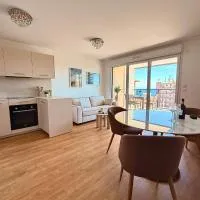 Sea view apartment next to Monaco, Hotel in Cap-d’Ail
