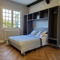 Logement authentique et facile d'accès, хотел в Sermoise