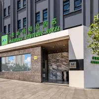 Mai Xinge Boutique Hotel - Free shuttle buses are provided between PVG Airport and Disneyland、上海市のホテル