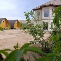 Arzu Guesthouse, hotel a Ak-Say