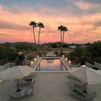 Amazing Villa with Sea View close to the beach and the Airport of Ibiza, hotel in zona Aeroporto di Ibiza, Sant Josep de sa Talaia