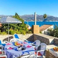 Sandy Beach Apartments, viešbutis mieste Koločep