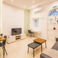Spacious 1BR Retreat Overlooking Marina, ξενοδοχείο σε Msida