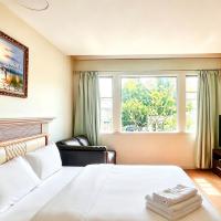 Private Ensuite Room Near YVR Airport Vancouver West, hotel dicht bij: Internationale luchthaven Vancouver, Vancouver