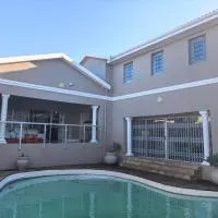 Bunitrix Guesthouse, hotel en Summerstrand