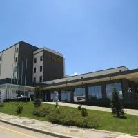 Zafaron Premium Hotel, хотел в Staryy Zaamin
