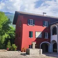 Maso Montel, hotel u gradu 'Barco'