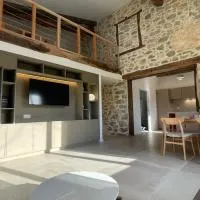 GRANGE atypique à 5mn de Bayonne, hotel u gradu Saint-Martin-de-Seignanx
