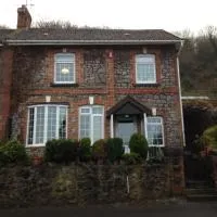Stunning coastal cottage، فندق في Worle