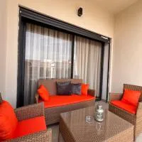 Studio confort bouznika-piscine &wifi، فندق في بوزنيقة