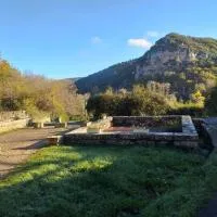 Gîte du Lavoir Bruniquel, viešbutis mieste Bruniquel
