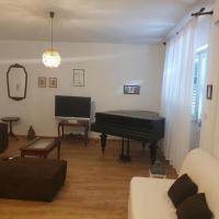 Apartment La Marela, hotel in Trogir