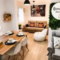 Apartamento entero con desayuno incluido y parking gratuito, a 3 km de playa con aire acondicionado、ムスキスのホテル