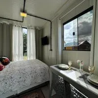 Charmoso e bem localizado!, hotel din Tijucas