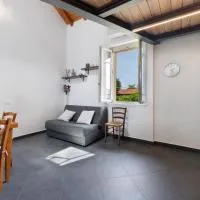 La Casa Di Lillo - Angera, hotel i Angera
