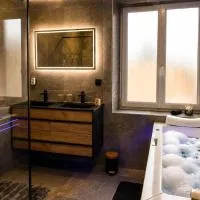 Suite cosy & Balnéo à Pont-à-Mousson 4 personnes, hotel a Pont-à-Mousson