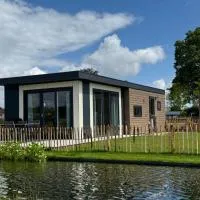 Chalet Heide - Ufer am Wasser, hotel v destinácii Brüggen