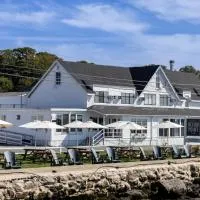 Bluebird Ocean Point Inn, hotel a Ocean Point