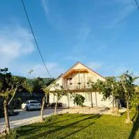 Loreta's Canyon Farmhouse, hotel v destinácii Martvili