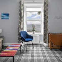Modern Apartment with Garden, hotell i Rothesay