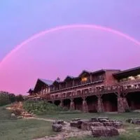 Echo Bluff State Park Lodge and Cabins, Hotel in Eminence