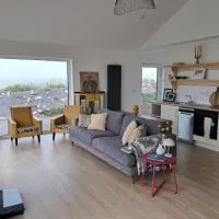 Tigh Droum โรงแรมในรอสคาร์เบอรี