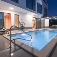 Villa Bagami، فندق في روفانجسكا