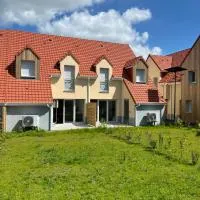 LE CROTOY MAISON DE VACANCES M09 à 5 minutes à pieds de la plage, 80m2 avec jardin,, viešbutis mieste Le Krotua