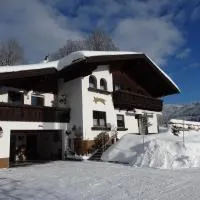 Haus Ratgeb, hotel a Filzmoos